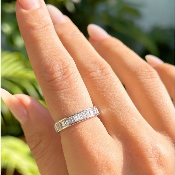 Aliança de Cristais em Baguete